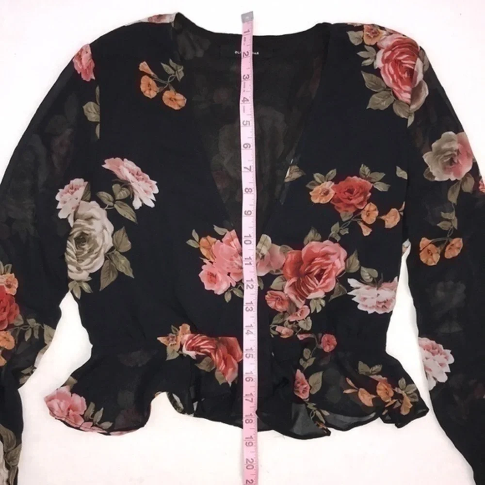 Olivaceous Floral Blouse - Picture 7 of 10